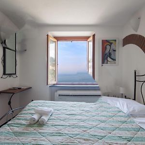 Cecio 5 Terre Rooms